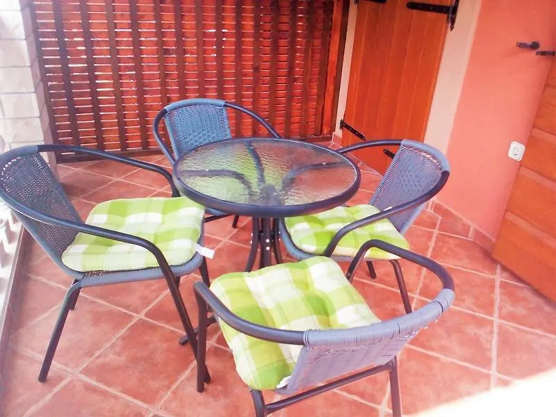 Apartments Anto Pula