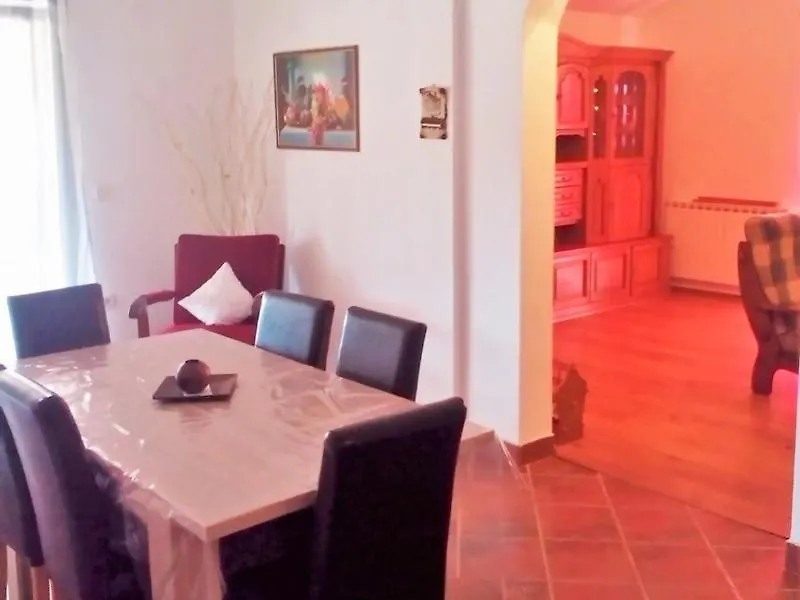 Apartments Anto Pula